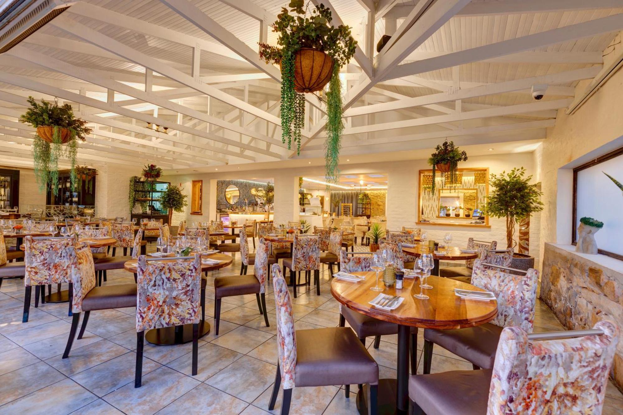 Protea Hotel By Marriott Mossel Bay Exterior foto